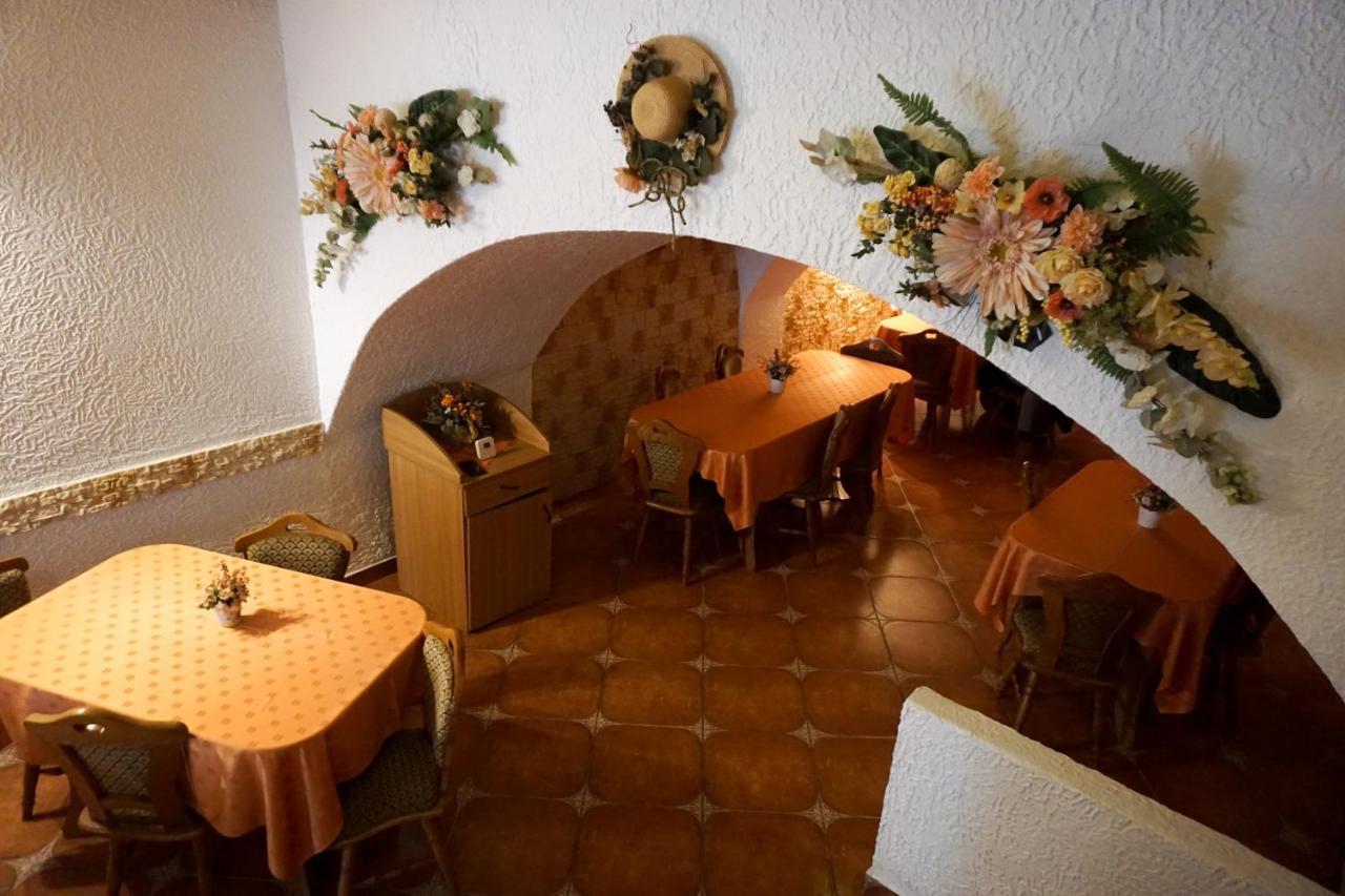 Hotel Claudiu Segesvár Kültér fotó