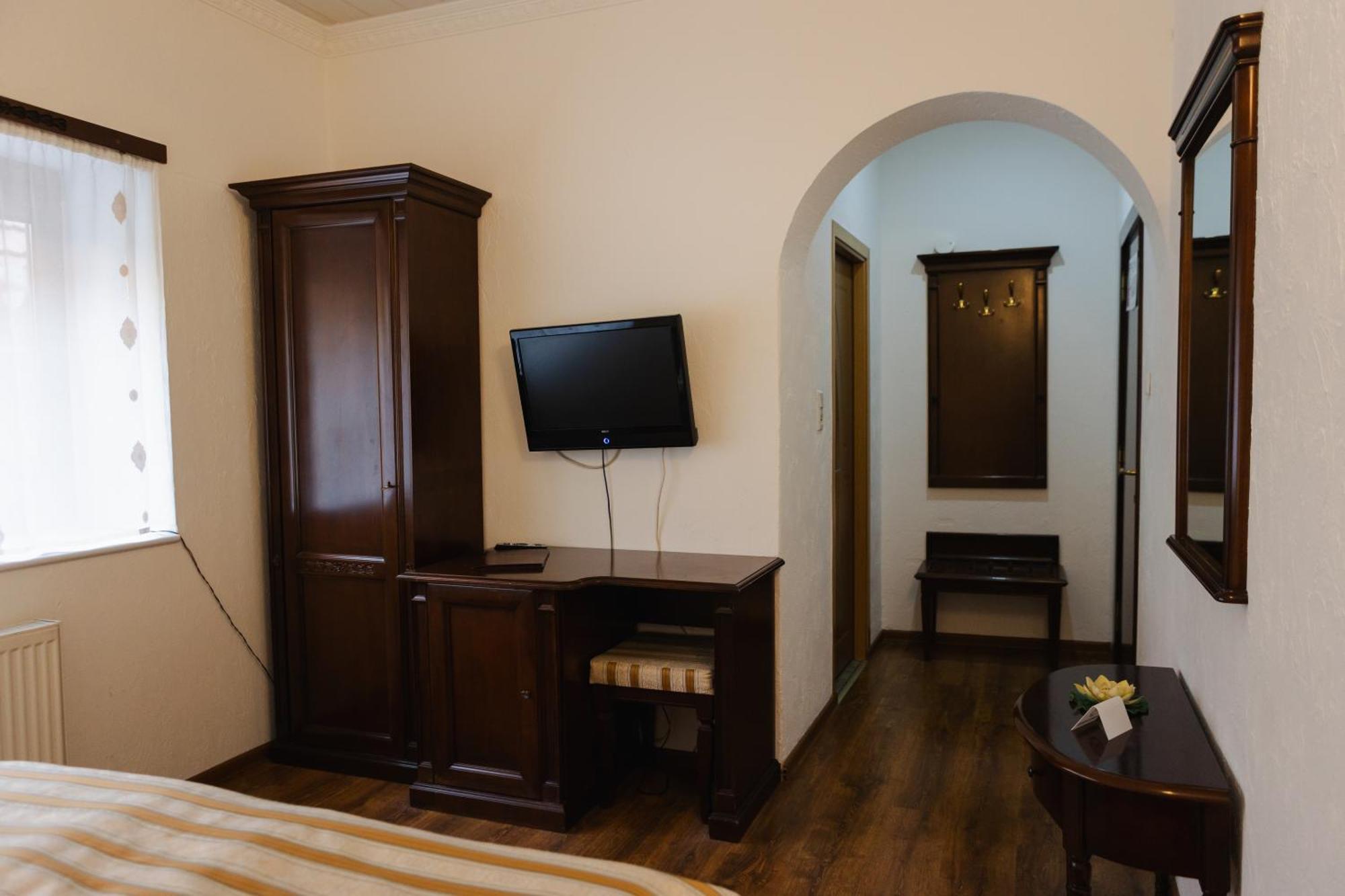 Hotel Claudiu Segesvár Kültér fotó