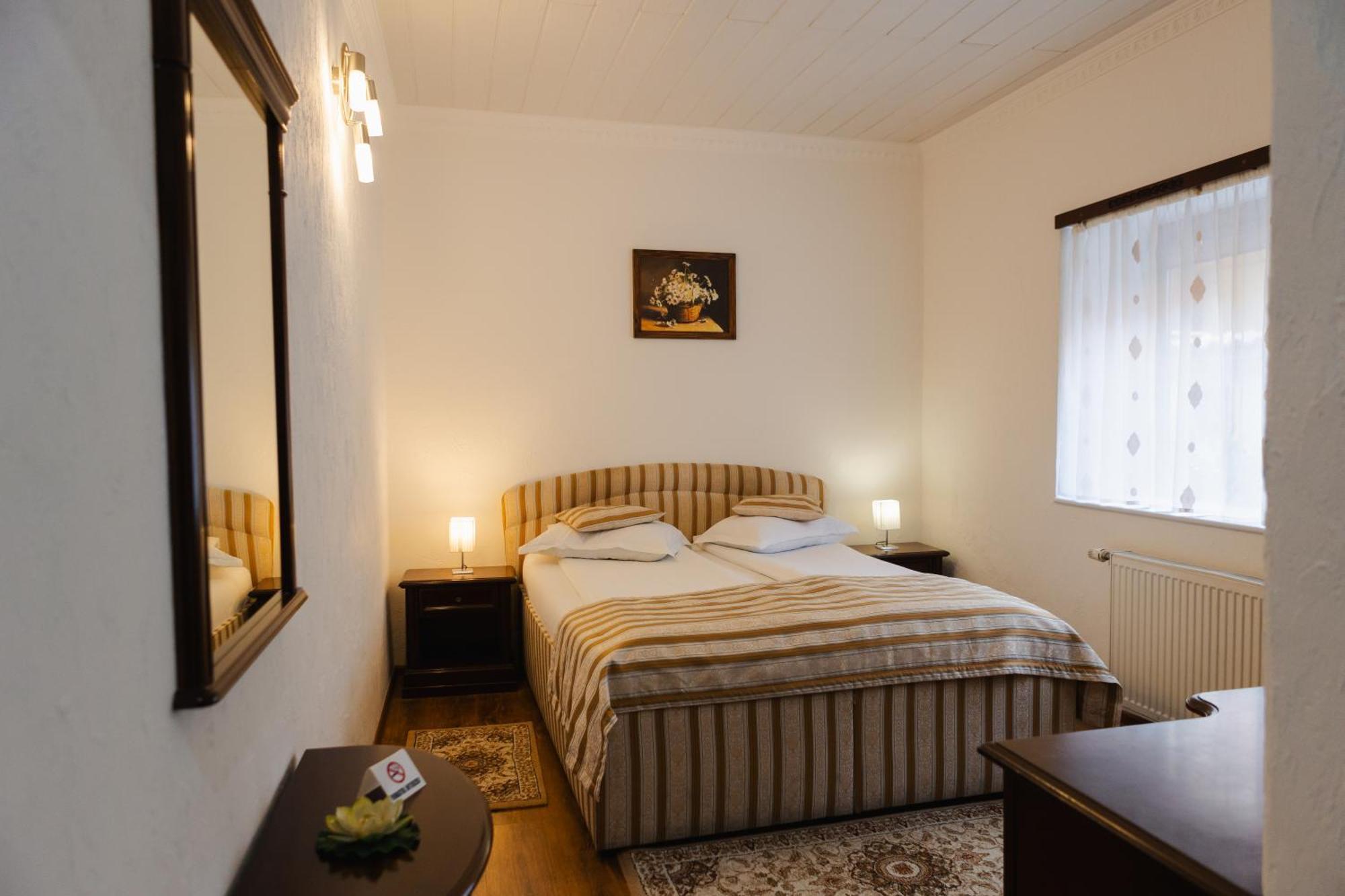 Hotel Claudiu Segesvár Kültér fotó